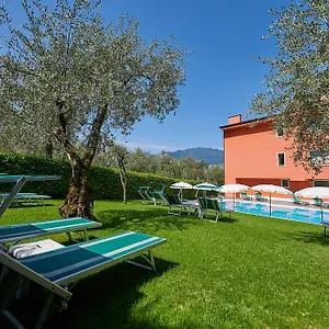 2* Lejlighedshotel Vacanze 2000 - Adults Only